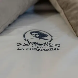  Bed and breakfast Relais La Fornarina 2 Italia